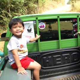 Paradee Samed::Family