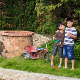 Reverie Siam::Family