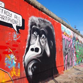 East Side Gallery Berlin::Resort