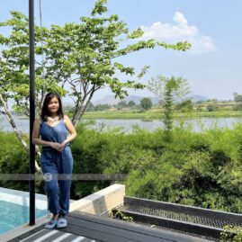 Cross Fallingwater Villa::Family