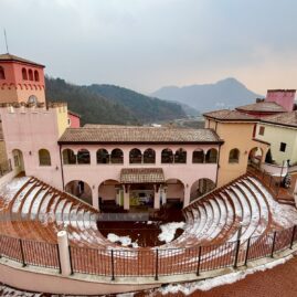 Petite France & Italian Village::Resort