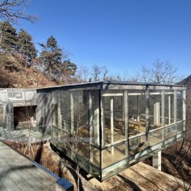 Inwangsan Shelter in the Woods::Resort