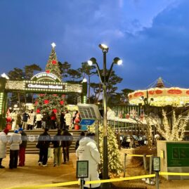 Lotte World Christmas Market::Resort