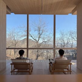 Inwangsan Shelter in the Woods::Family